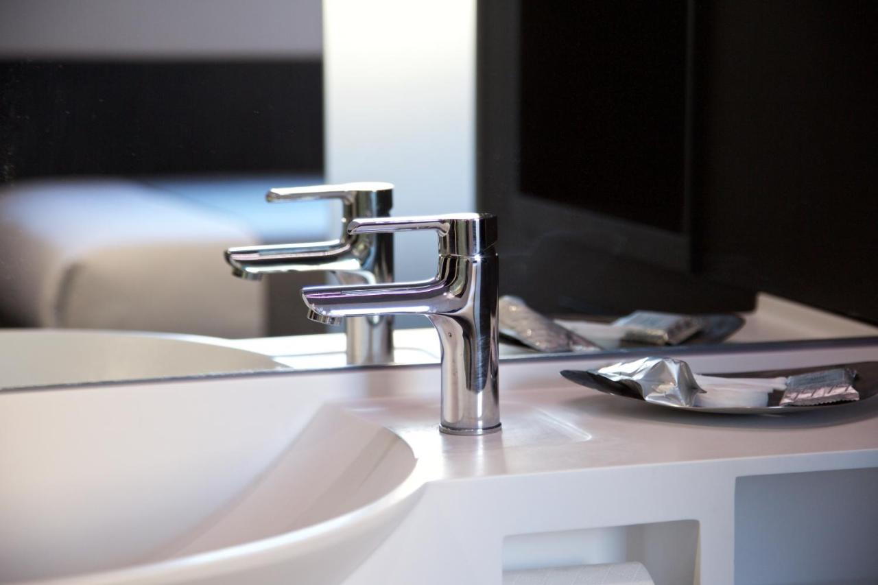 The Z Hotel Bath Esterno foto